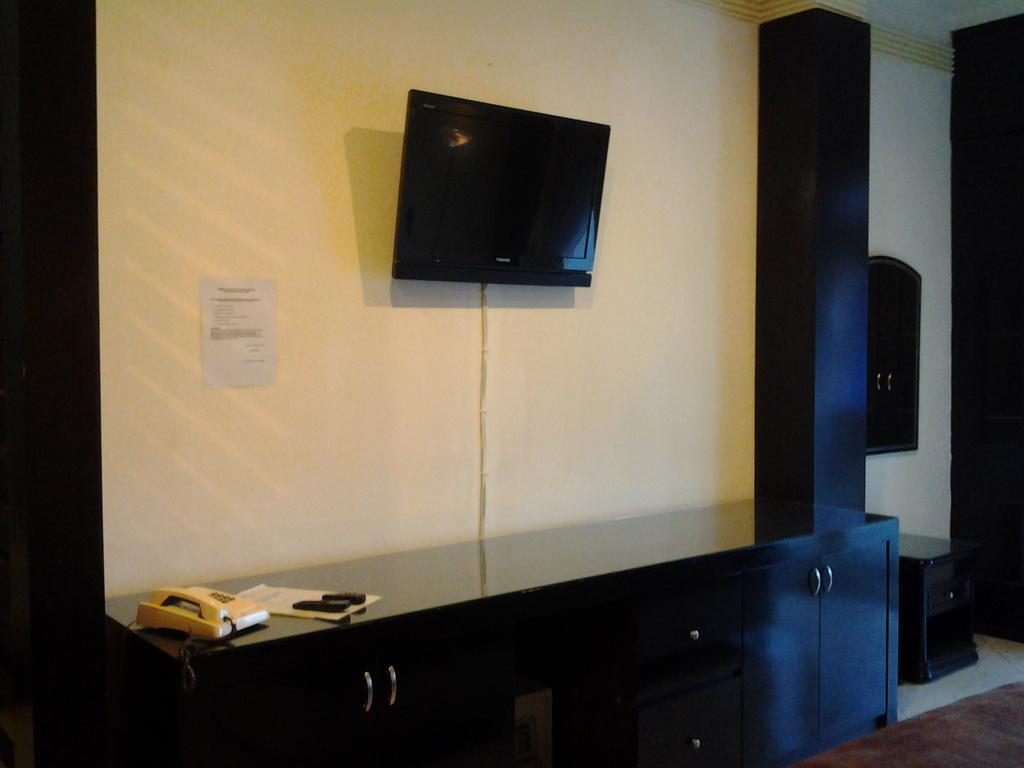 Hotel Mesir Surabaja Zewnętrze zdjęcie