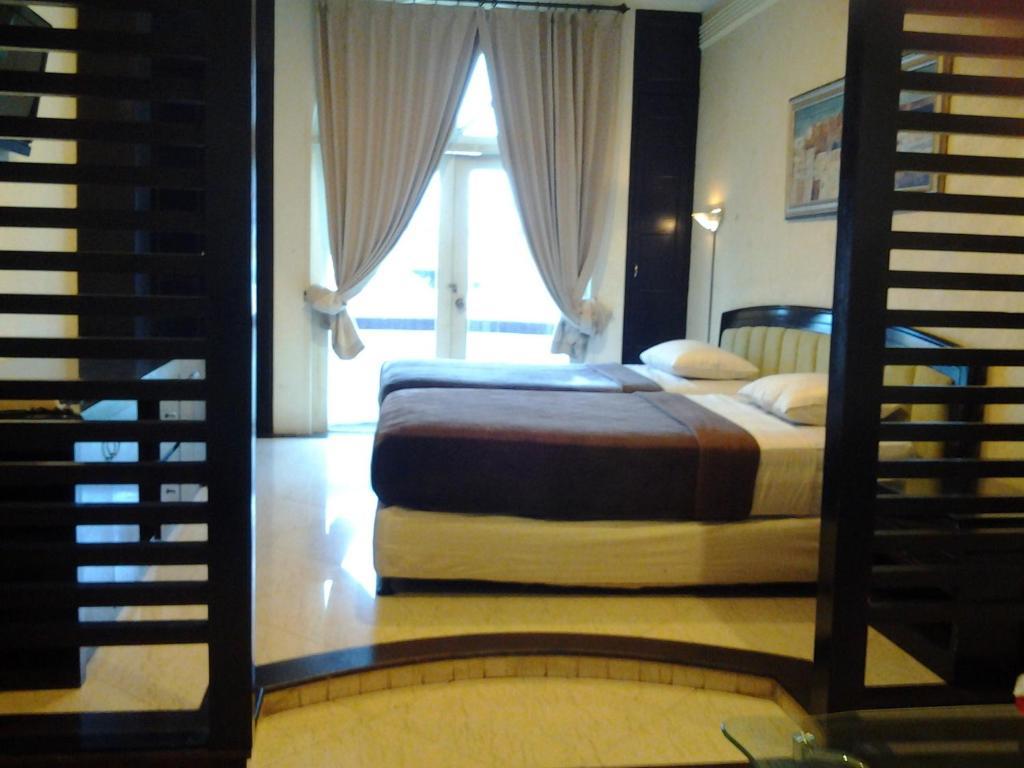 Hotel Mesir Surabaja Zewnętrze zdjęcie