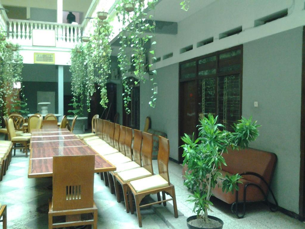 Hotel Mesir Surabaja Zewnętrze zdjęcie