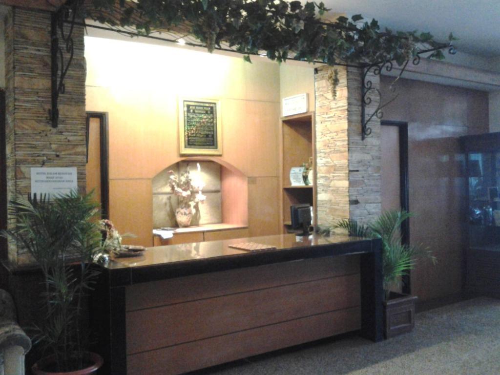 Hotel Mesir Surabaja Zewnętrze zdjęcie