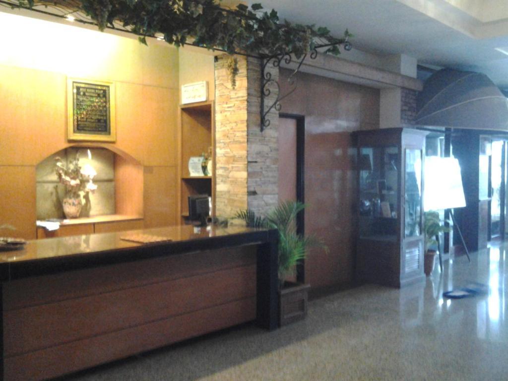 Hotel Mesir Surabaja Zewnętrze zdjęcie