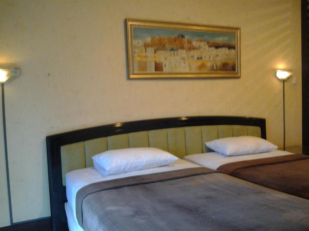 Hotel Mesir Surabaja Zewnętrze zdjęcie