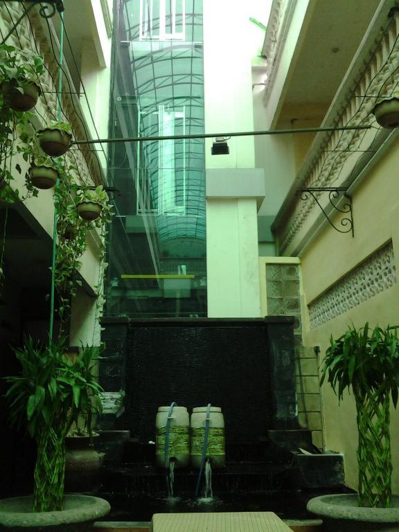 Hotel Mesir Surabaja Zewnętrze zdjęcie