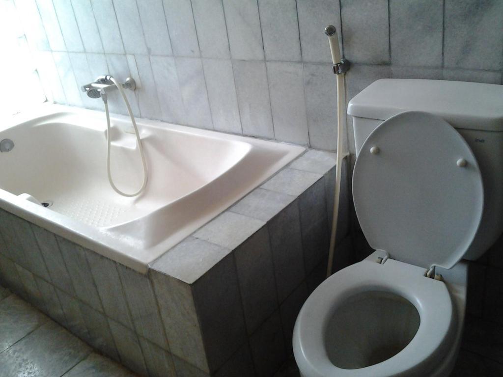 Hotel Mesir Surabaja Pokój zdjęcie